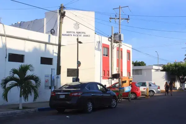 El herido fue trasladado al Hospital Margarita Maza de Juárez.