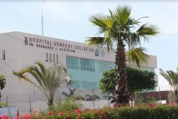 Una joven originaria del estado de Durango fue trasladada a la capital sinaloense a recibir atención médica tras resultar herida de bala.