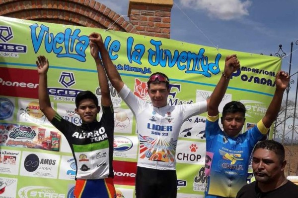 Rodrigo Romero (izq.) se ubica en la segunda posición.