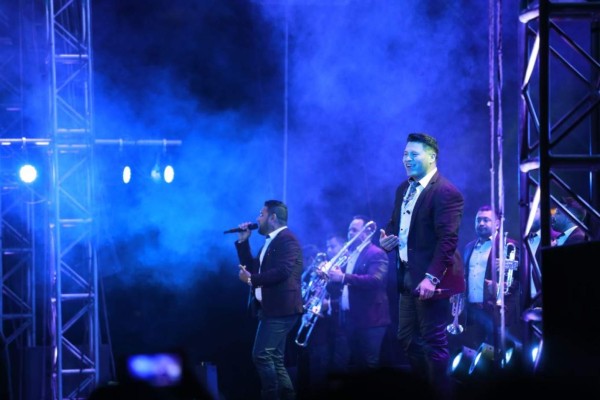 Banda MS durante su presentación en Culiacán.