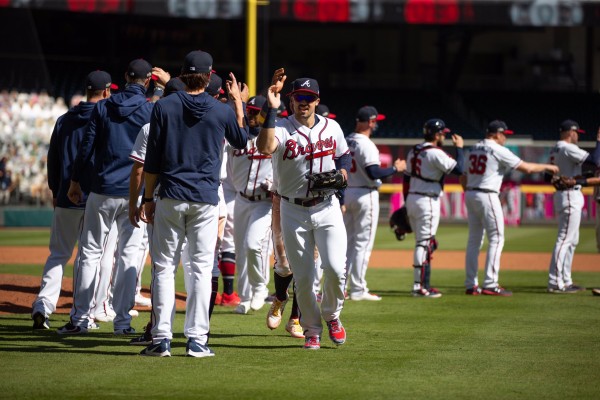 Los Bravos de Atlanta se vieron superiores en el pitcheo a los Rojos de Cincinnati. (Twitter @Braves)
