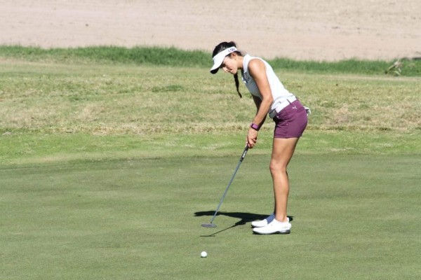 Mónica Divildox gana la categoría Damas con 137.