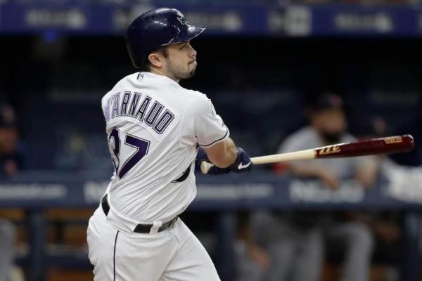 Travis d’Arnaud pacta con Bravos de Atlanta.
