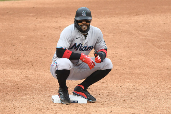 Jonathan Villar intentará ayudar con su juego a los Azulejos.