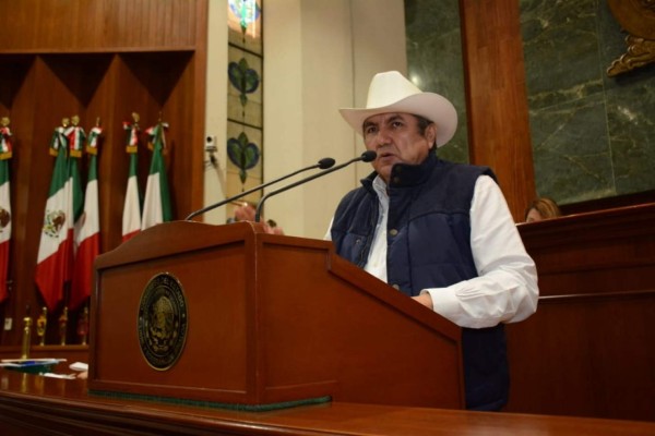 Diputado que amenazó con golpear a morenistas, pide ahora dejar de lado a partidos en apoyo al campo