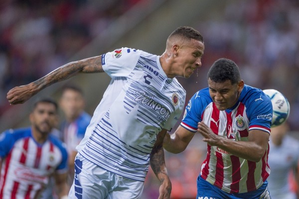 Jugadores del Veracruz durante un partido contra las Chivas.