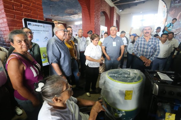 La jornada De Cara al Pueblo fue llevada este sábado a la sindicatura de Villa Unión.