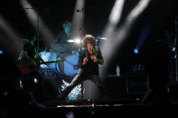 Hechiza el ‘duende’ de Enrique Bunbury a Culiacán