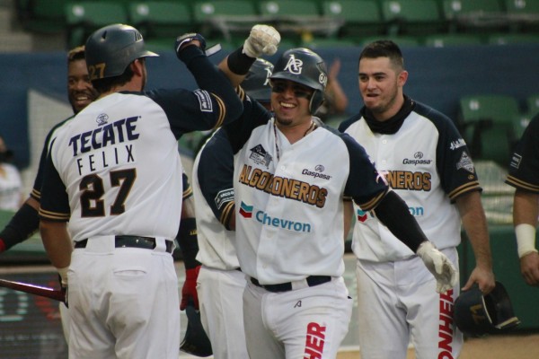 Algodoneros de Guasave se lleva la serie ante Mayos de Navojoa con poderosa ofensiva