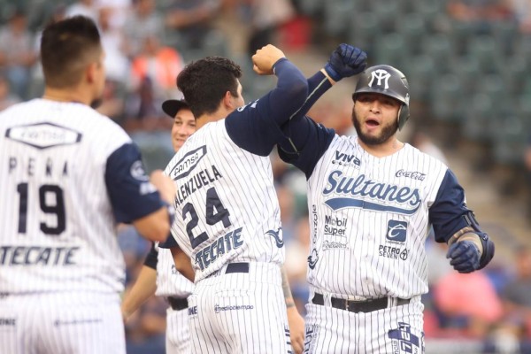 Sultanes de Monterrey derrota a los Toros de Tijuana y se lleva la serie