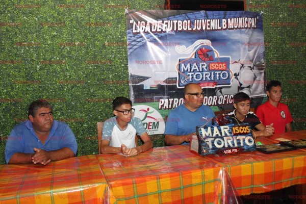 En rueda de prensa se presenta a los premiados.
