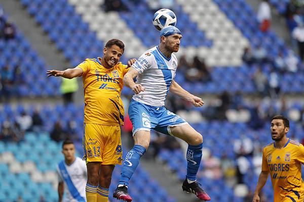 $!Puebla y Tigres empatan en el Cuauhtémoc