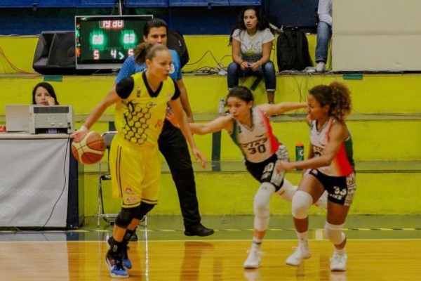 Brisa Silva se convirtió en la primera sinaloense en superar la centena de puntos en la LMBP 2018.