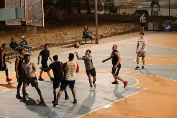Buenos duelos hay en la Liga de Baloncesto de Segunda Fuerza “Rin Rin Pizza”.