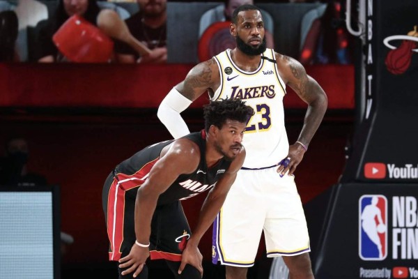 Jimmy Butler logró desesperar a LeBron James en el Juego 3 de Las Finales.