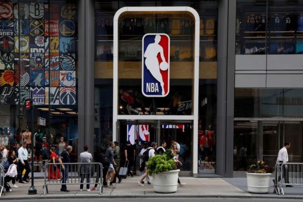 Dieciséis jugadores de la NBA dan positivo por coronavirus