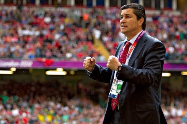 ¡Luis Fernando Tena es el nuevo DT de las Chivas!