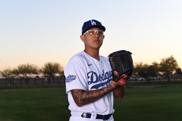 Julio César Urías siente que este año puede despegar con Dodgers.