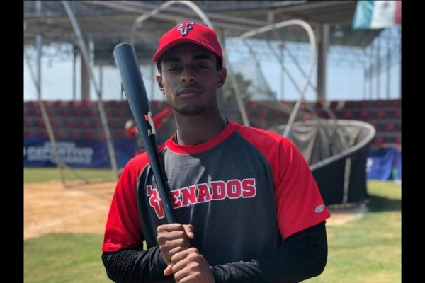 Randy Romero ya conectó sus primeros imparables en la Liga Mexicana del Pacífico, en la temporada pasada. (Twitter @venadosbase)
