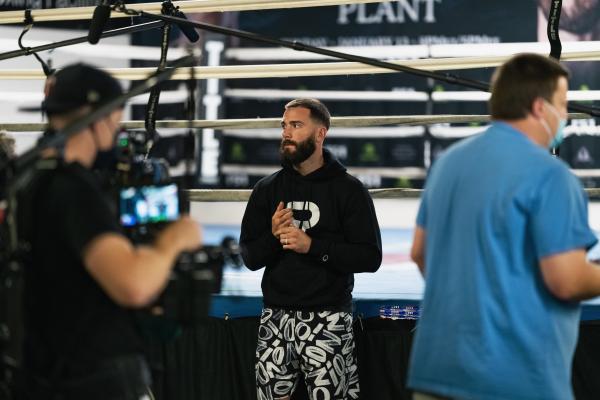 $!‘Hay un puñado de cosas en las que soy mejor que Canelo’: Caleb Plant