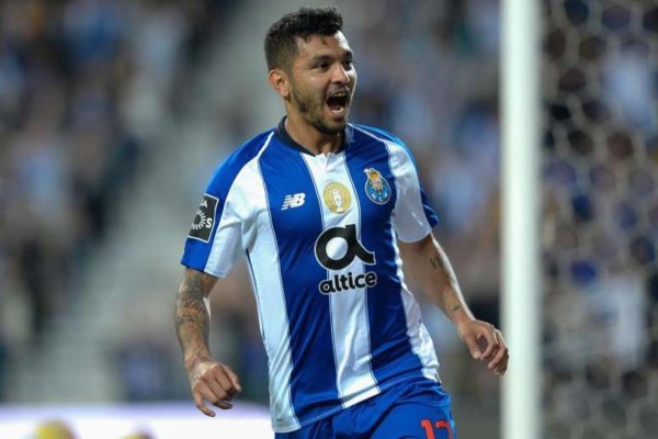 El mexicano ha sonado para varios equipos fuera del Porto.