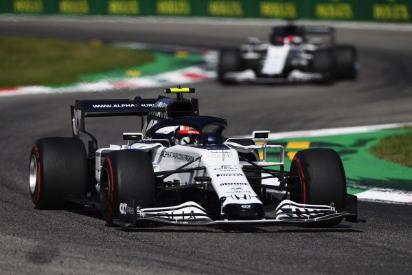 El francés Gasly sorprende al mundo y se queda con el GP de Italia; Checo Pérez finaliza en décimo
