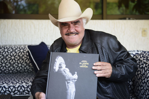 Vicente Fernández le debe todo a su esposa Cuquita