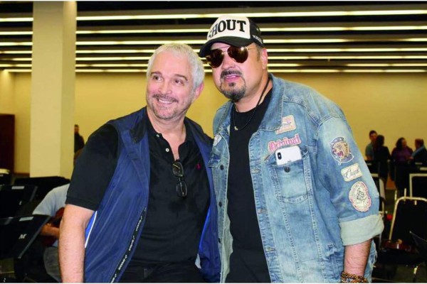 Enrique Patrón de Rueda y Pepe Aguilar.