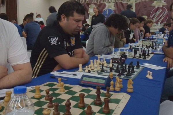 Cubano Dylan Berdayes toma el liderato del Campeonato Internacional de Ajedrez XVI Valladolid