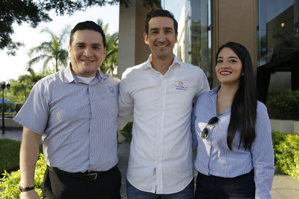David Vega, Belzazar Leyva y Claudia Zazueta.