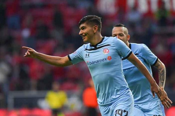 Toluca derrota 2-0 a Veracruz.
