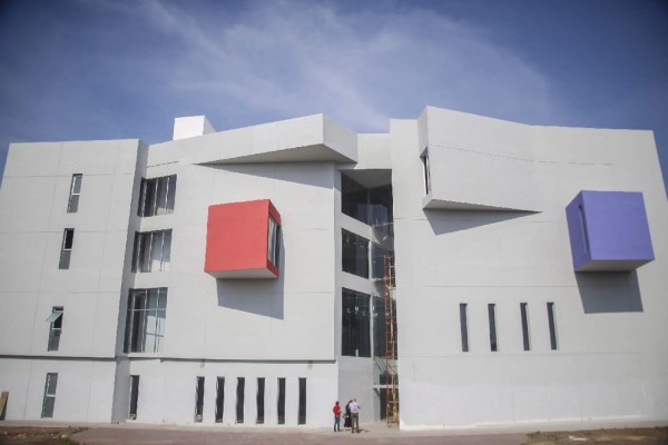 El edificio de la Gilberto Owen 'quedó grande', ahí también habrá oficinas de Gobierno: Quirino