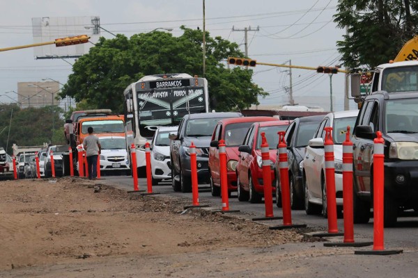 ¿Tienes problemas por la construcción del paso elevado? Estas son las rutas alternas