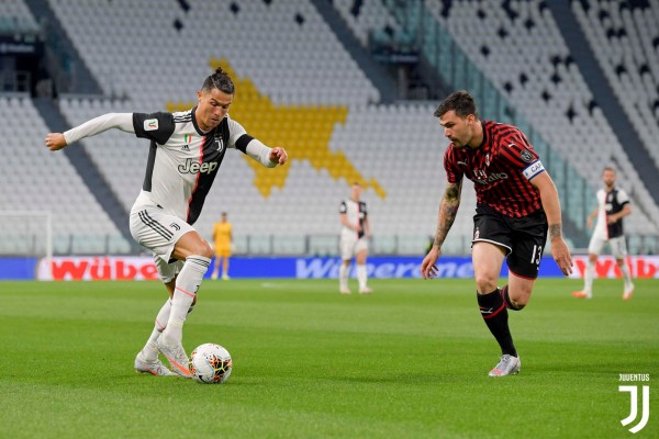 Cristiano Ronaldo falla penalti, pero la Juventus avanza a la final de la Copa de Italia
