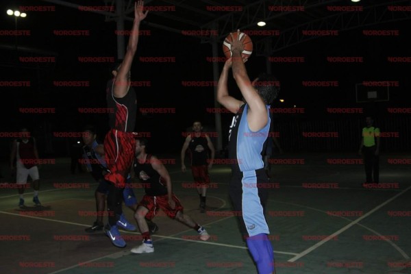 La próxima semana se definirá al campeón del Torneo de Verano de basquetbol, categoría Novatos.