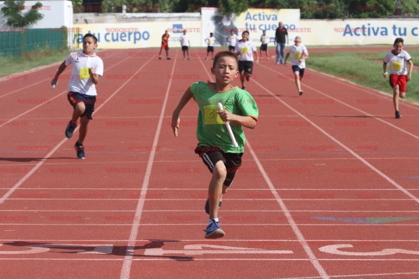 Casi un centenar de alumnos participó en el evento.