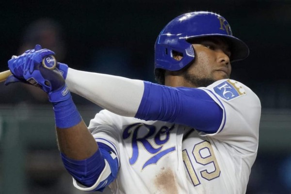 Reales de Kansas City cortarían vínculos con Maikel Franco