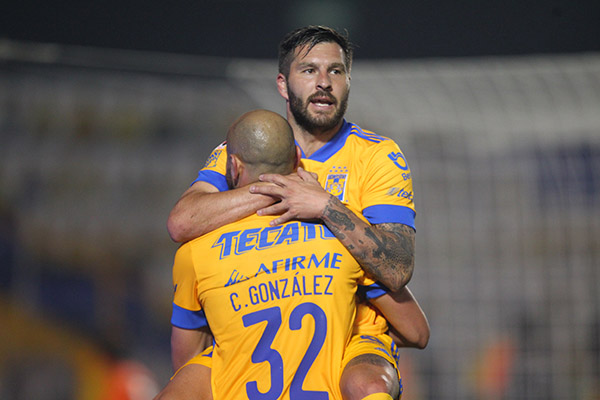 Le abolla Tigres la corona al León con goles de Gignac y González