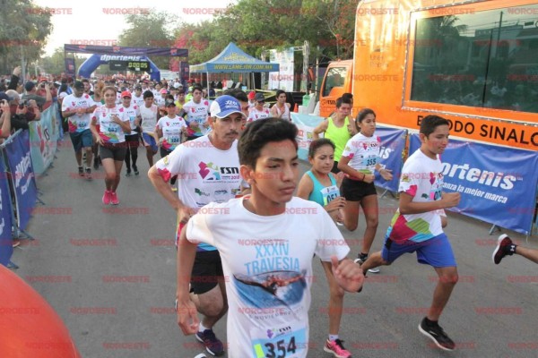 La primera Carrera RSN contó con la participación de 400 atletas.