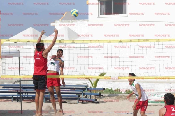 Juan Espinoza y Roberto Mendoza vencen en su primer duelo a Ahome.