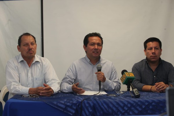 PAN exige a AMLO que cumpla sus promesas de campaña