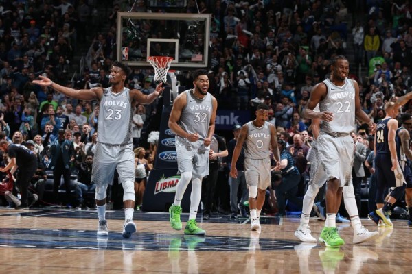 Timberwolves logró el último boleto a la postemporada.