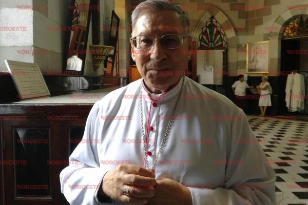Mario Espinosa Contreras, Obispo de la Diócesis de Mazatlán.