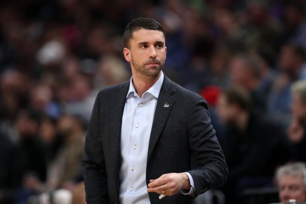 Ryan Saunders ya no es más coach de los Timberwolves.