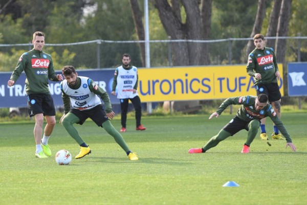 El Nápoles podría no viajar a Barcelona para jugar la Champions por coronavirus