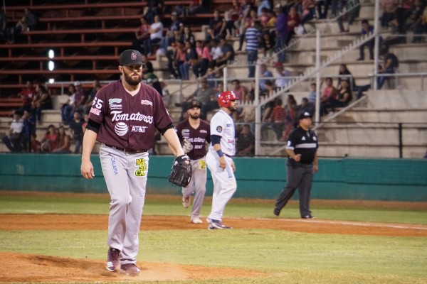 Casey Coleman congela los partidos por Tomateros de Culiacán
