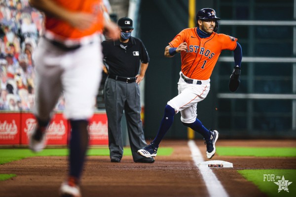 Los Astros pegaron primero en casa. (Twitter @astros)