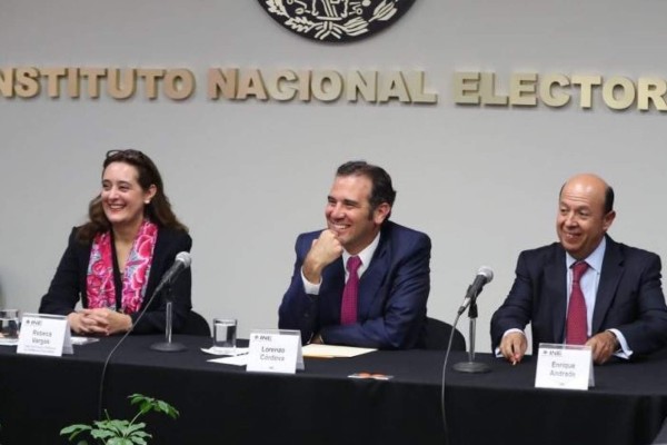 Arrancan precampañas; pide INE respetar la ley