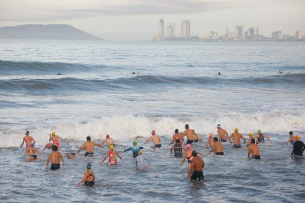Una buena participación tuvo la primera Competencia Puntuable de Natación 2020.
