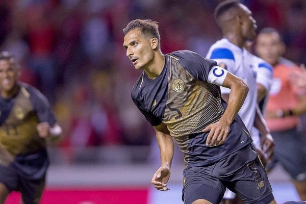 Costa Rica gana 4-0.
